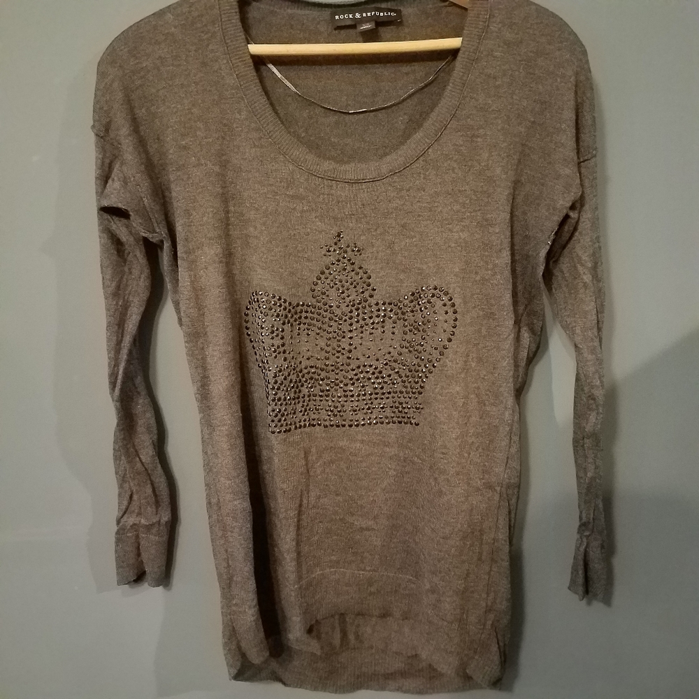 Rock & Republic stud embellished crown‎ gray long sleeve top XS